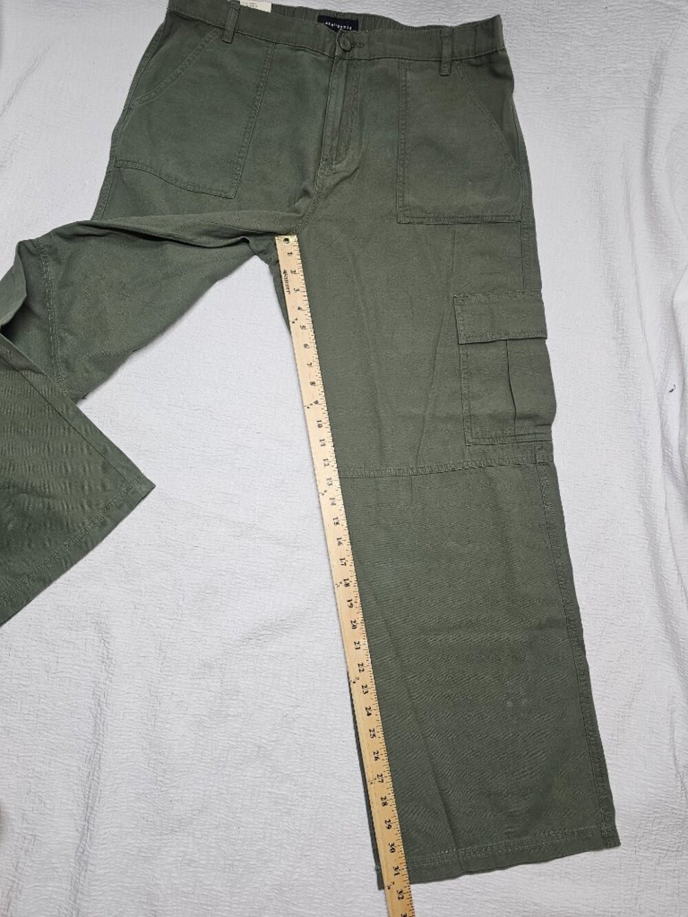 Aeropostale Women's Relaxed Fit Mid Rise  Straight Leg Utility Cargo Pants XL - Picture 3 of 6